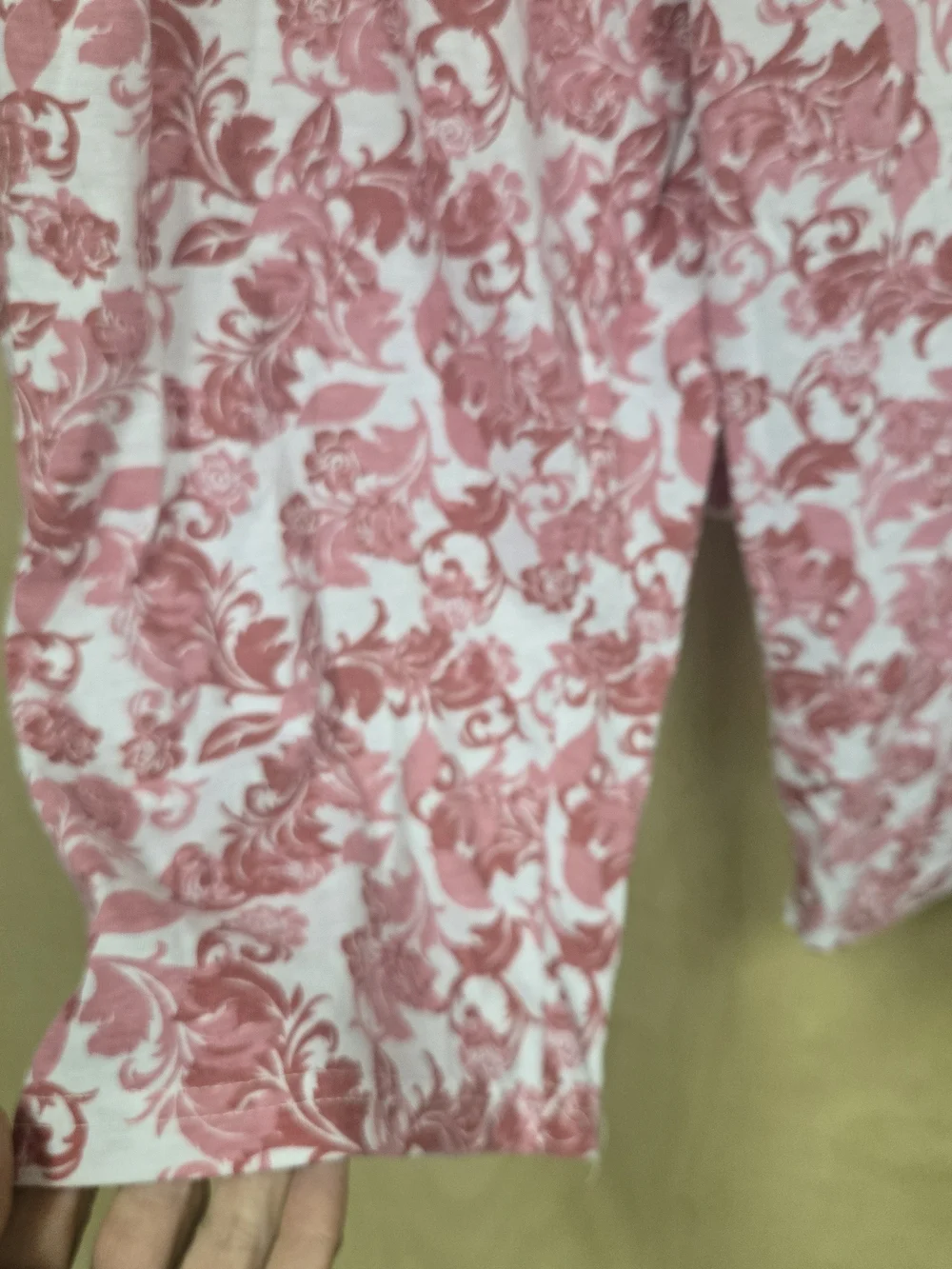 Women's Pink Floral Capri Pants & Top PJ Set